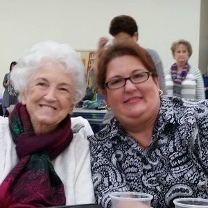 Meet your Posher, Dee dee